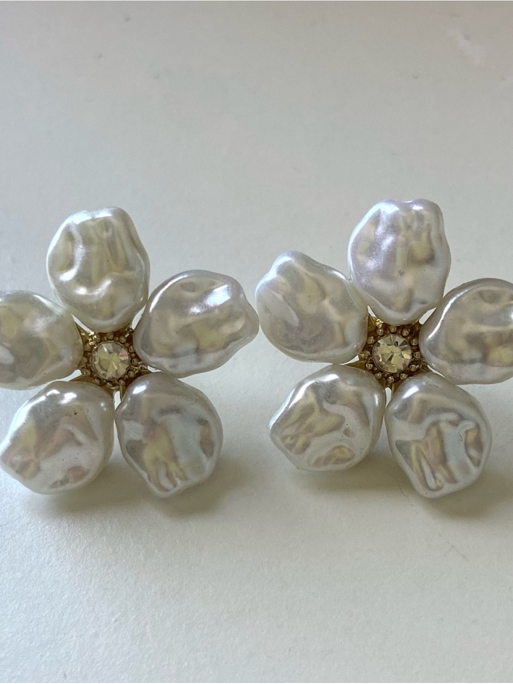 White Marble Pearl Flower Earrings